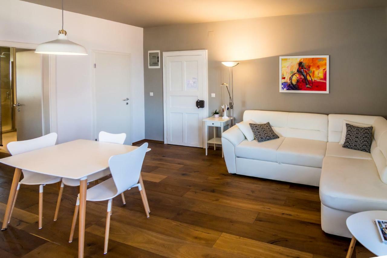 Festina Lente Appartement *